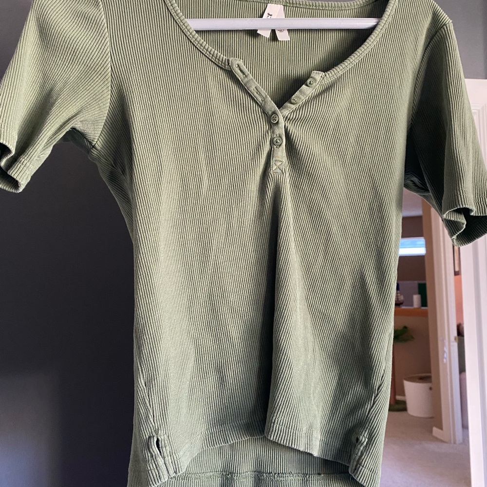 Pact Olive Ribbed Short-Sleeve Henley Tee